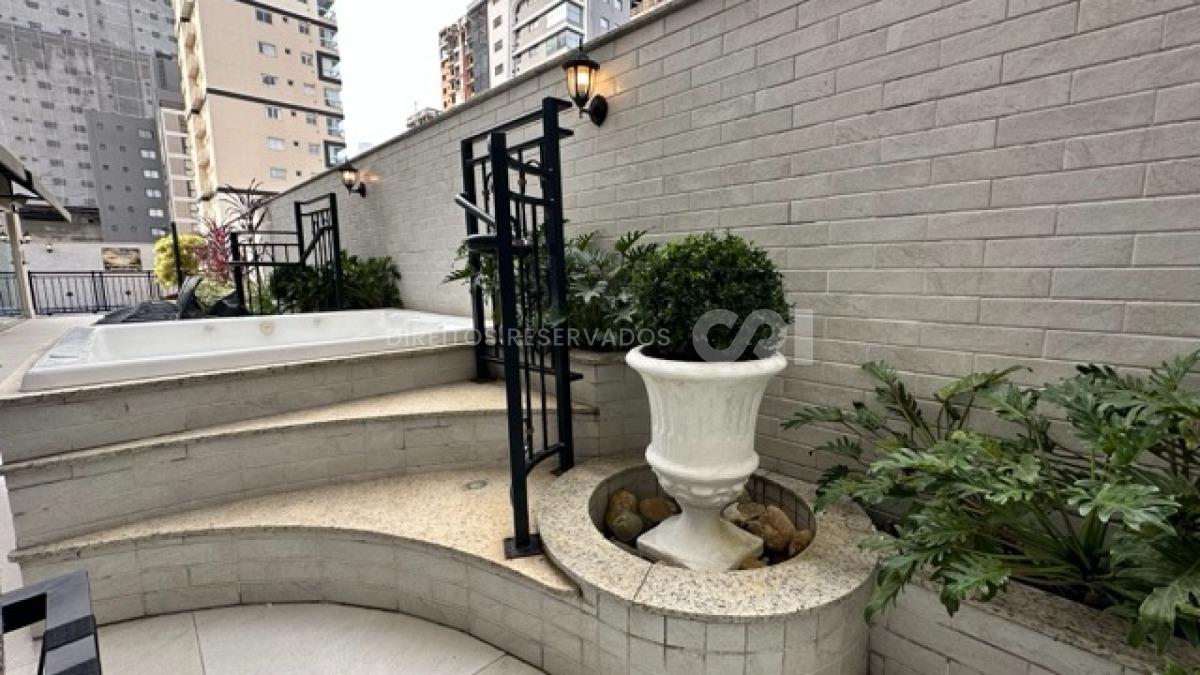 Apartamento com 2 Suítes no Edifício Netuno em Perequê, Porto Belo