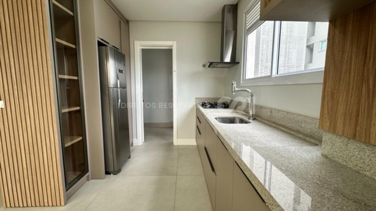 Apartamento com 2 Suítes no Edifício Netuno em Perequê, Porto Belo