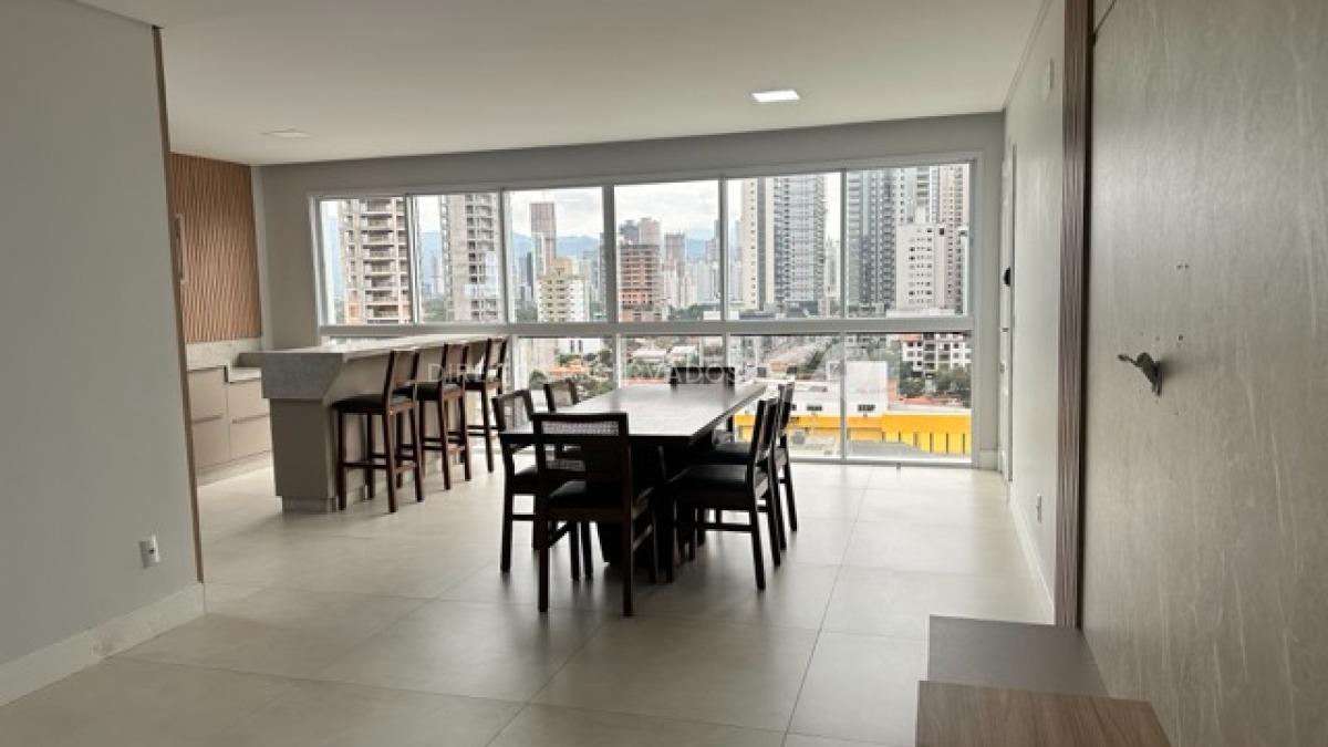 Apartamento com 2 Suítes no Edifício Netuno em Perequê, Porto Belo