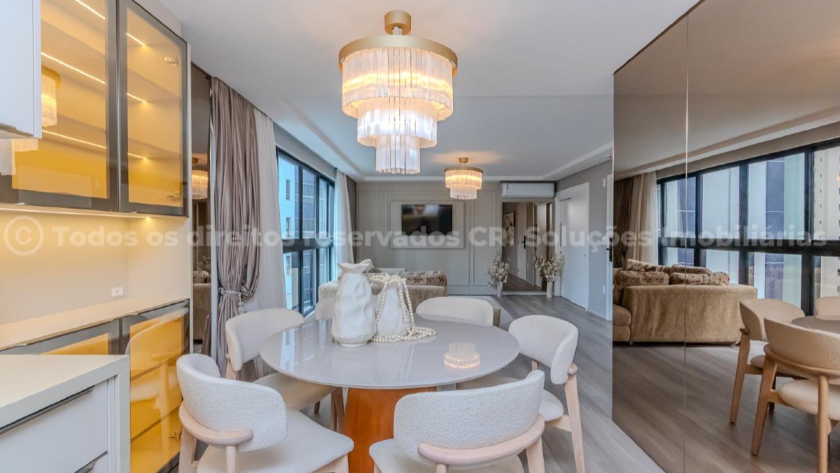 Apartamento com 3 suítes no Edifício Sauer Residence no Centro em Balneário Camboriú