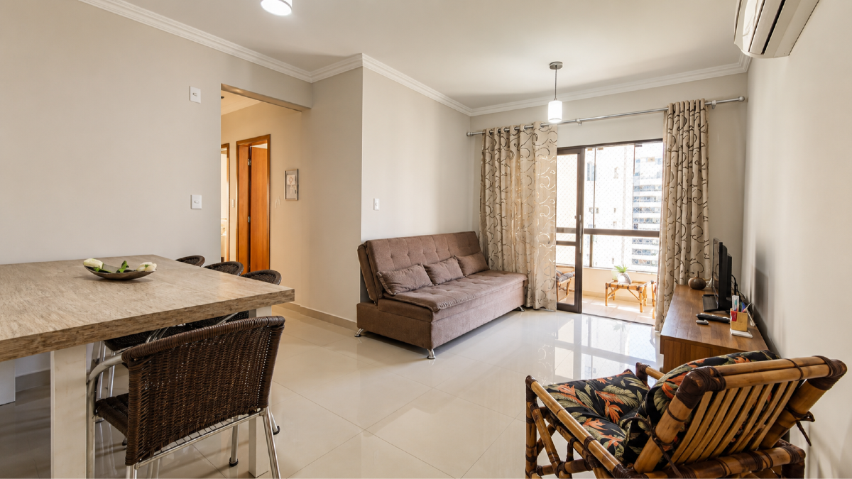 Apartamento com 2 Quartos no Residencial Anelise no Centro de Balneário Camboriú