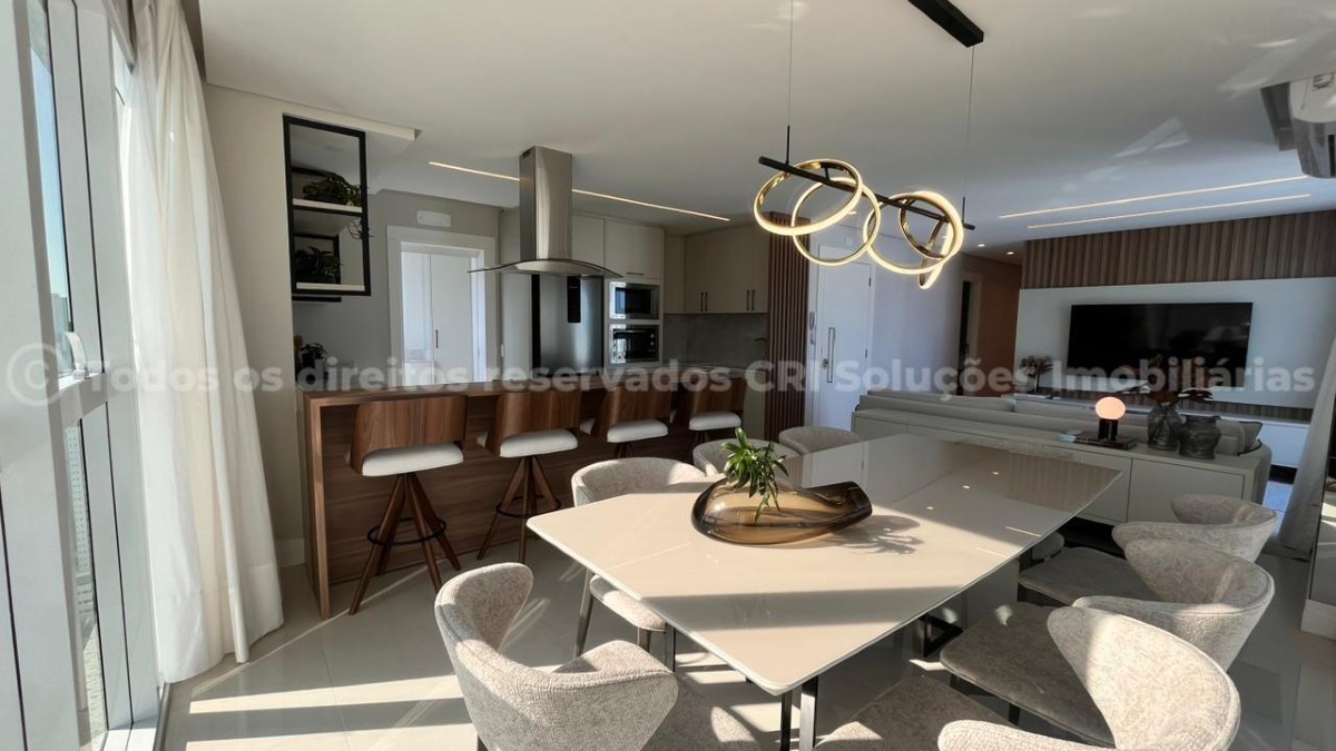 Apartamento com 2 suítes no Eleganza Tower no Centro de Balneário Camboriú