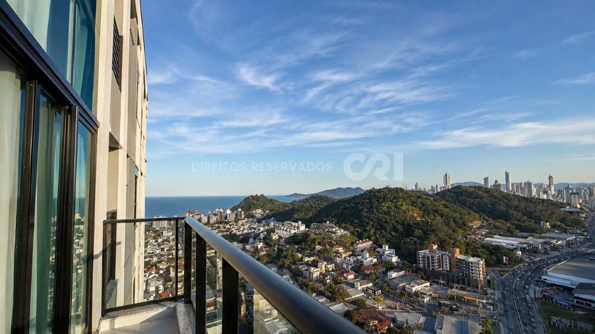 Loft duplex mobiliado com vista mar no Sky Brava na Praia Brava em Itajaí