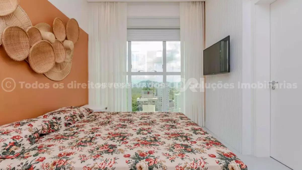 Penthouse Mobiliada 5 Suítes, 6 Banheiros e 4 Vagas no Topázio Imperial Meia Praia Itapema