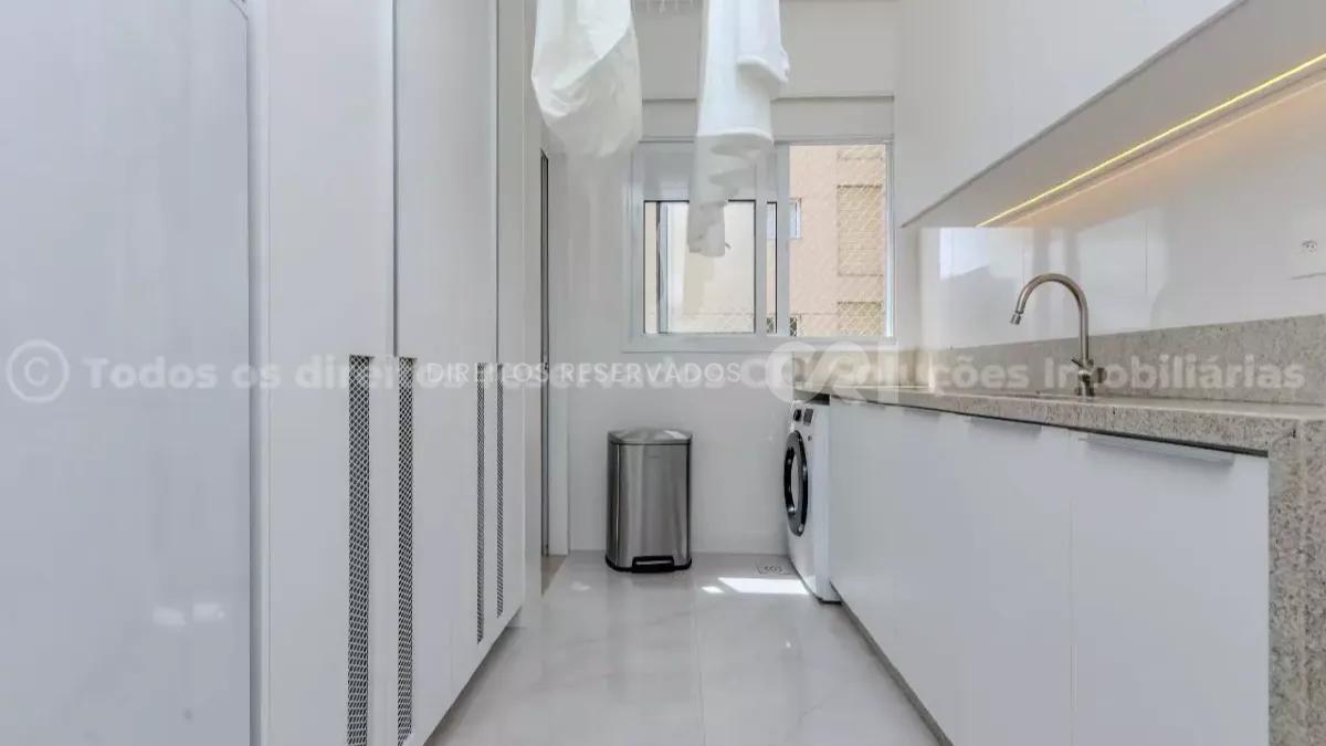 Penthouse Mobiliada 5 Suítes, 6 Banheiros e 4 Vagas no Topázio Imperial Meia Praia Itapema