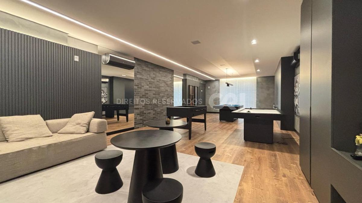 Apartamento com 3 Suítes no Edifício Sangiovese na Meia Praia, Itapema