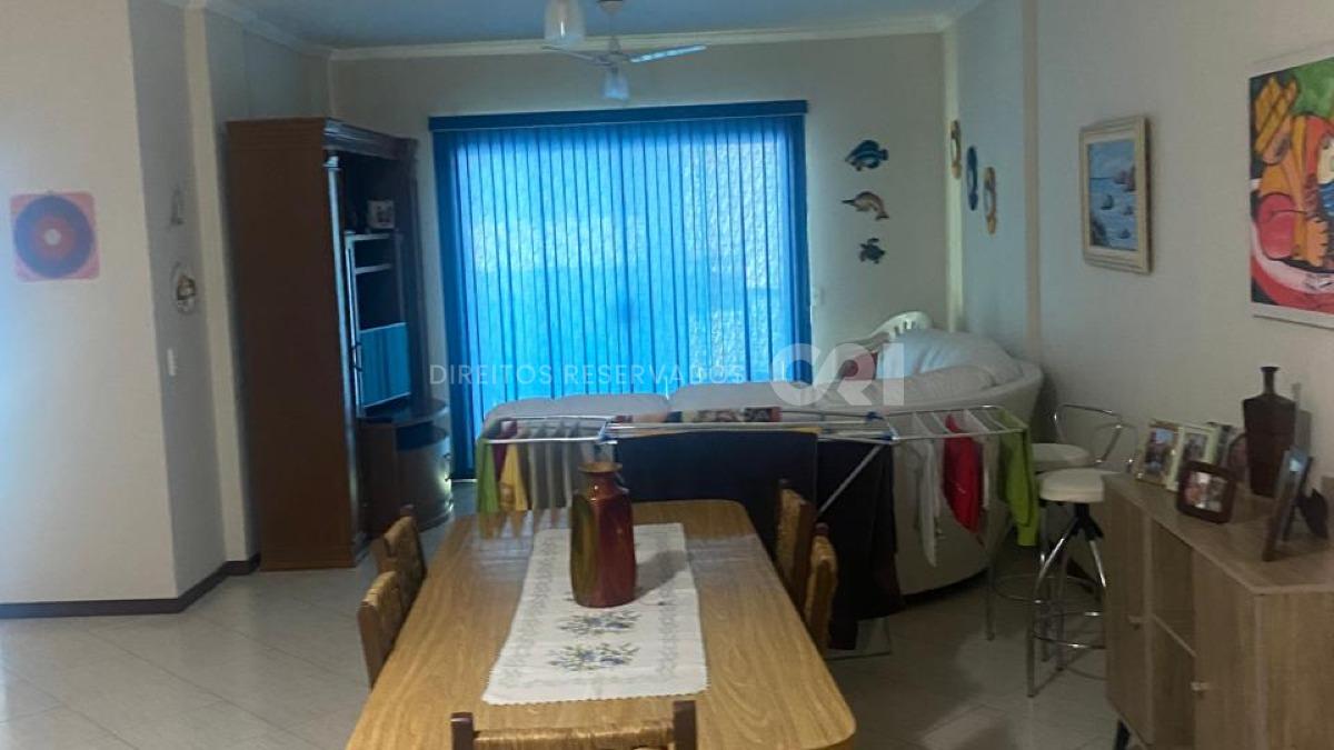 Apartamento com 3 Dormitórios no Residencial Caravelas em Meia Praia, Itapema