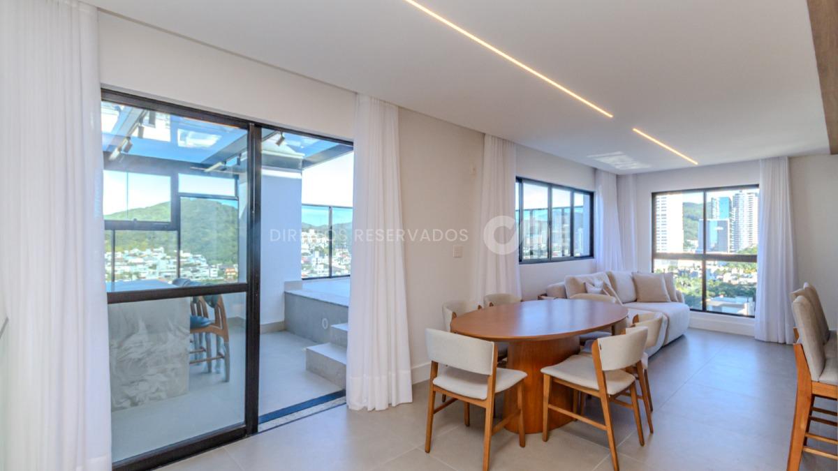 Cobertura Duplex Mobiliada no Edifício JK com 3 suítes na Praia Brava em Itajaí