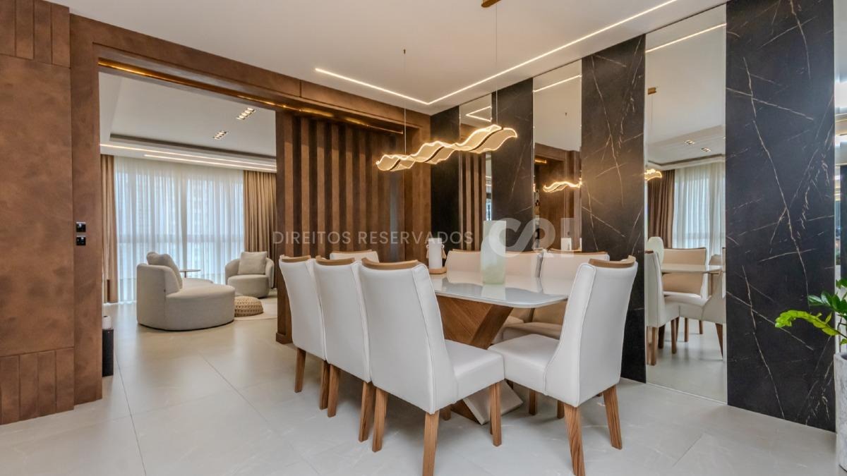 Apartamento com 3 suítes no Città di Vinci no Centro de Balneário Camboriú