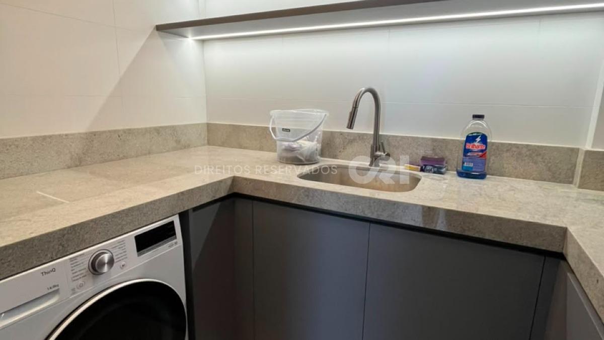 Apartamento com 3 Suítes no Riva na Praia Brava em Itajaí