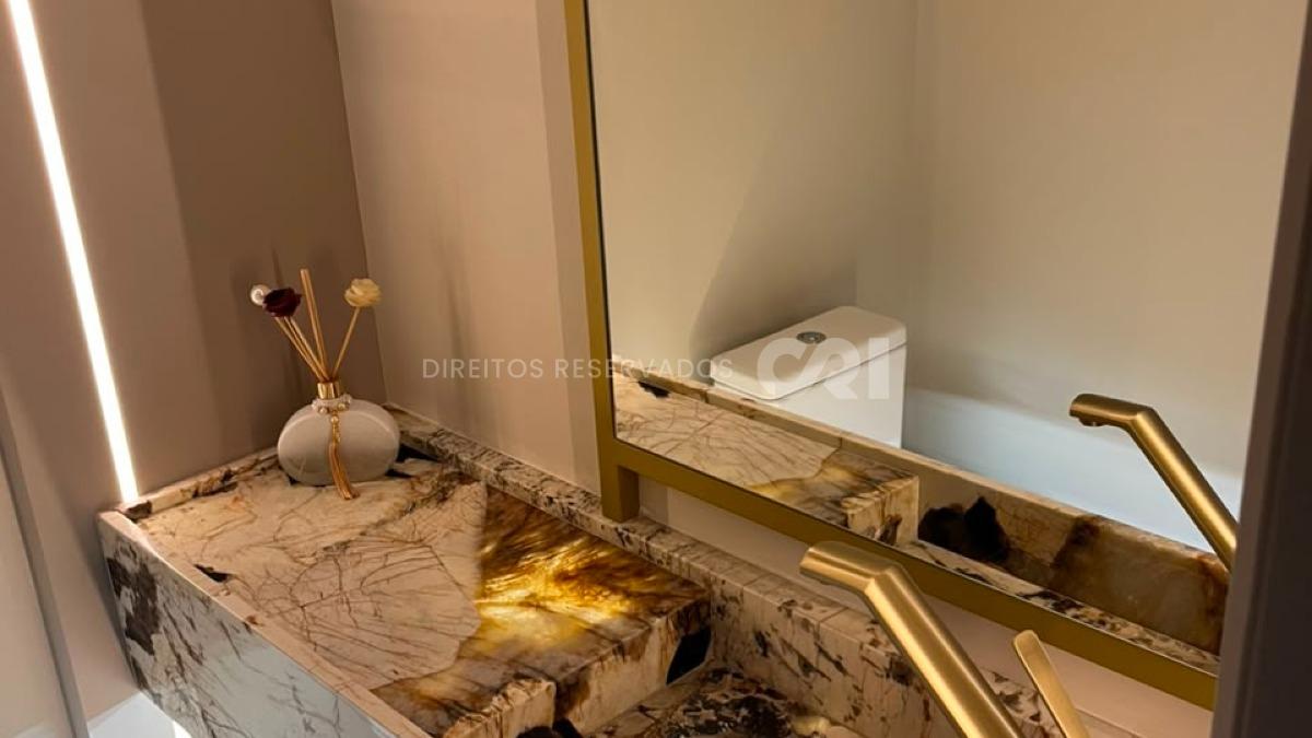 Apartamento com 3 Suítes no Riva na Praia Brava em Itajaí