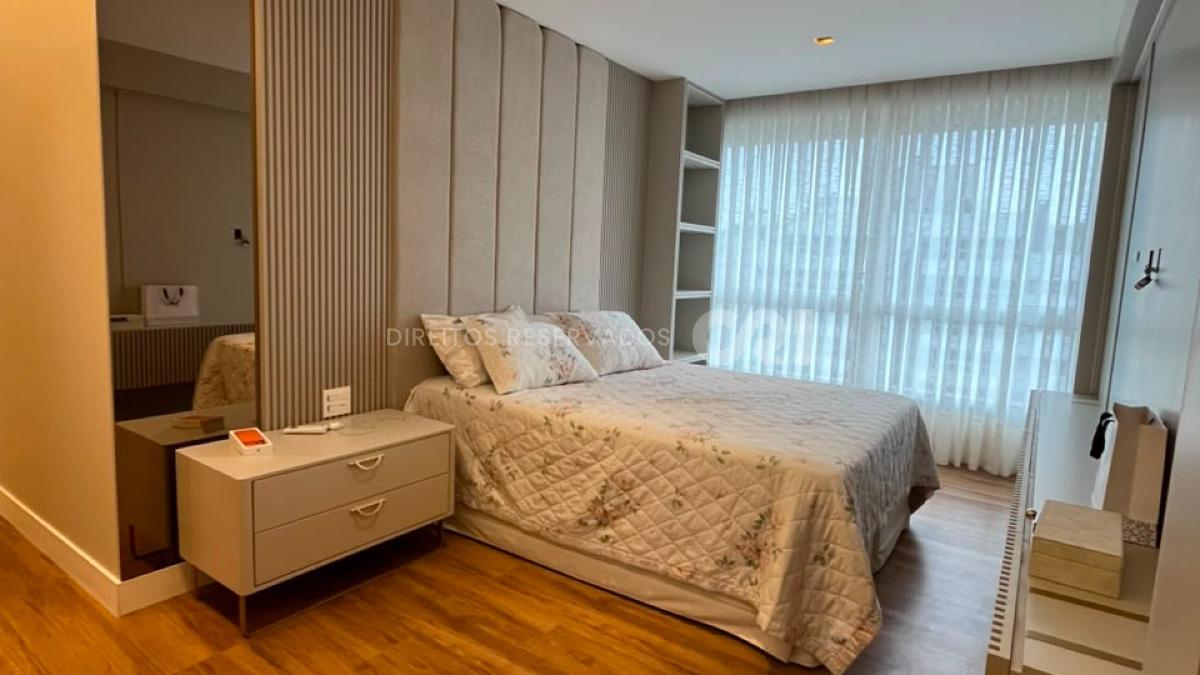 Apartamento com 3 Suítes no Riva na Praia Brava em Itajaí