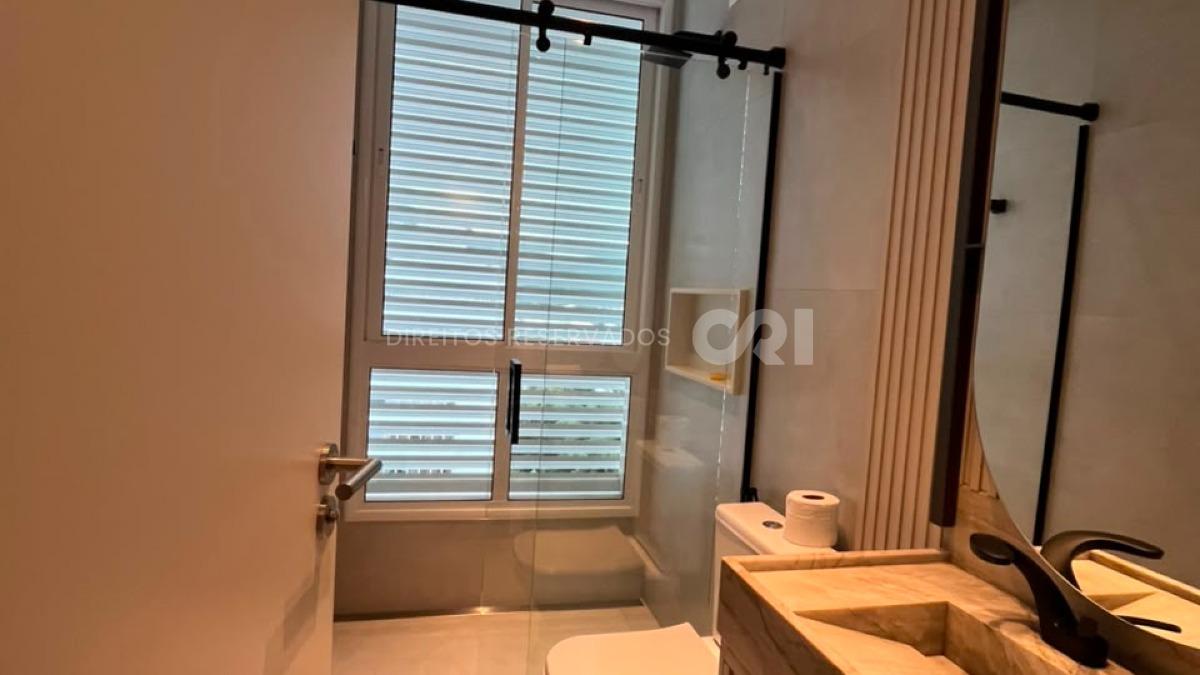 Apartamento com 3 Suítes no Riva na Praia Brava em Itajaí