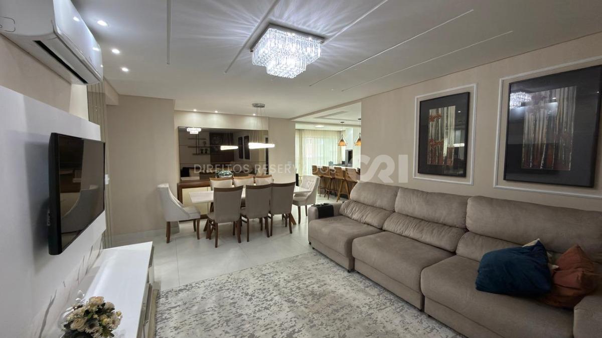 Apartamento com 3 Dormitórios no Edifício Islamorada na Meia Praia, Itapema