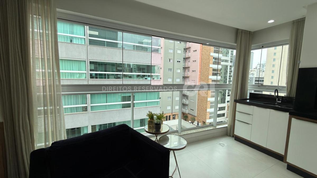 Apartamento com 3 Dormitórios no Edifício Islamorada na Meia Praia, Itapema