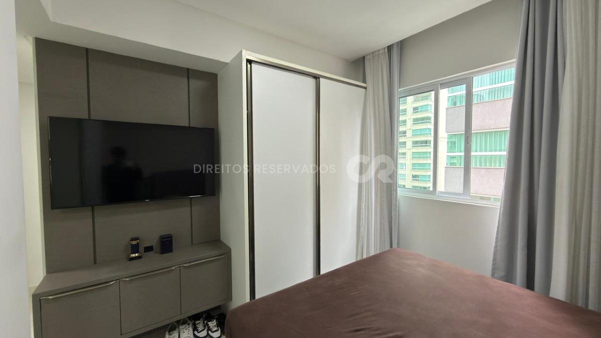 Apartamento com 3 Dormitórios no Edifício Islamorada na Meia Praia, Itapema