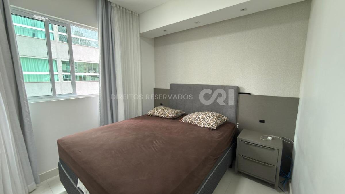 Apartamento com 3 Dormitórios no Edifício Islamorada na Meia Praia, Itapema