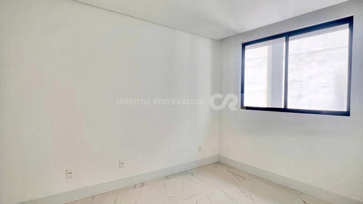 Apartamento com 3 Dormitórios no Carmel Residence na Meia Praia, Itapema