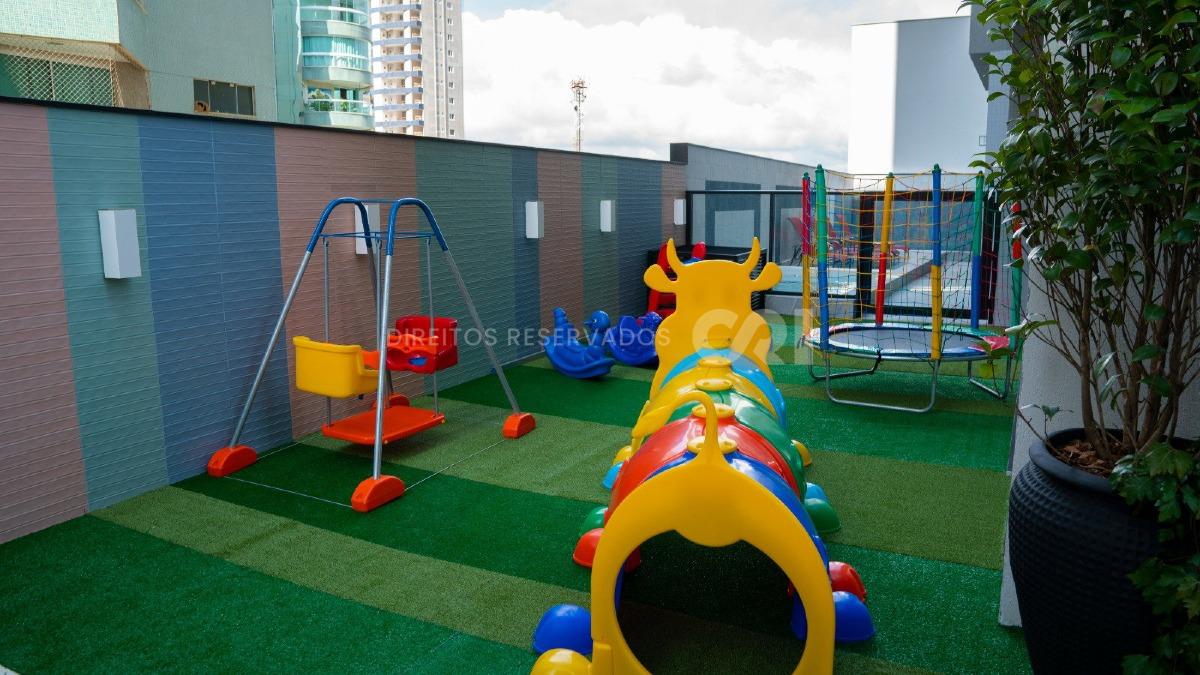 Apartamento com 3 Dormitórios no Carmel Residence na Meia Praia, Itapema