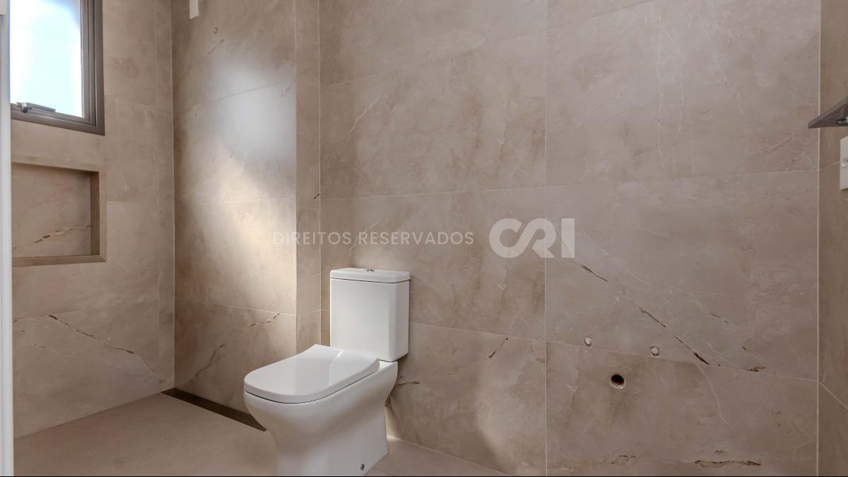 Apartamento com 4 Suítes no Edifício Torre de Mallorca no Centro de Balneário Camboriú