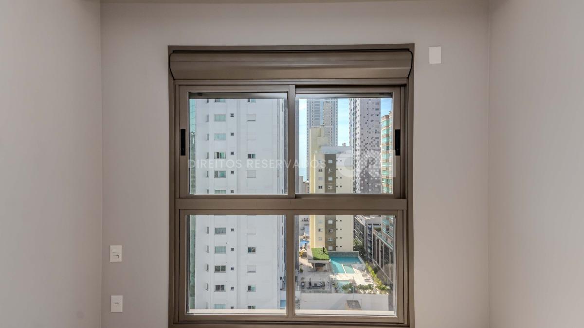 Apartamento com 4 Suítes no Edifício Torre de Mallorca no Centro de Balneário Camboriú