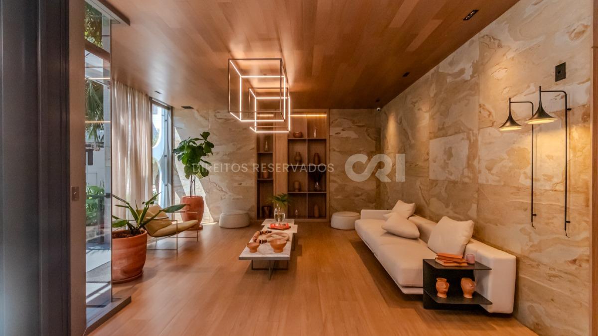 Apartamento com 4 Suítes no Edifício Torre de Mallorca no Centro de Balneário Camboriú
