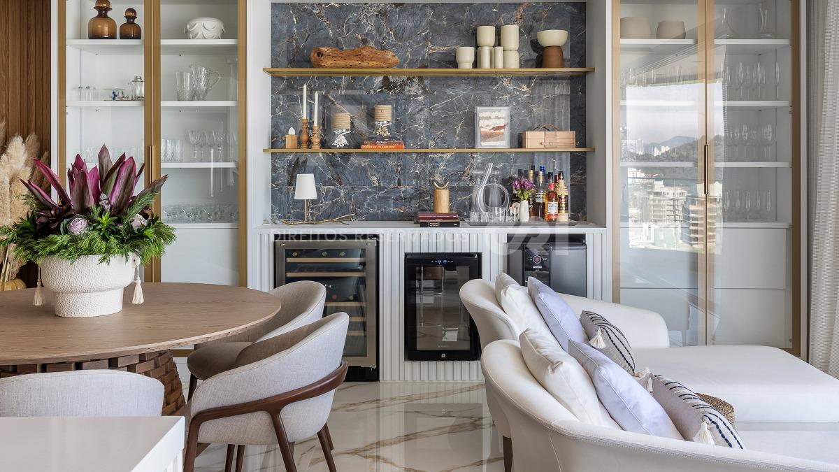 Apartamento com 210 m², 3 Suítes no Le Blanc na Praia Brava, Itajaí