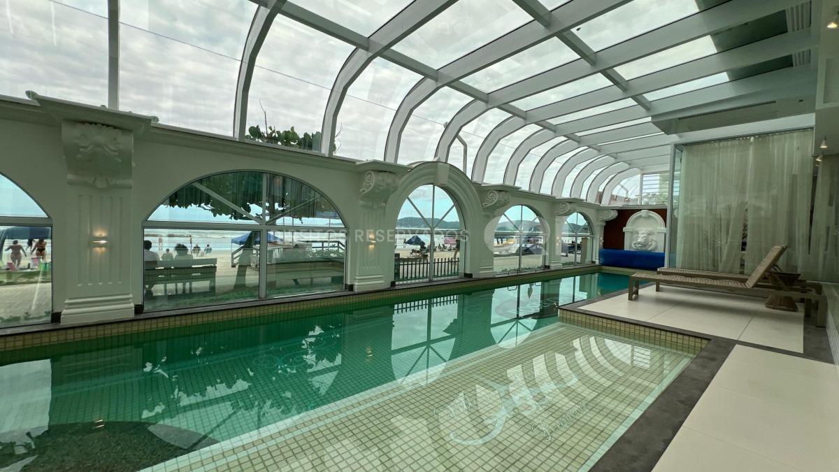 Apartamento com 3 Suítes no Ville de France na Meia Praia, Itapema