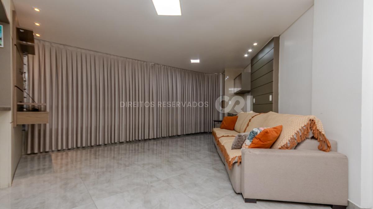  Apartamento com 3 dormitórios no Esquina Central no Centro de Balneário Camboriú