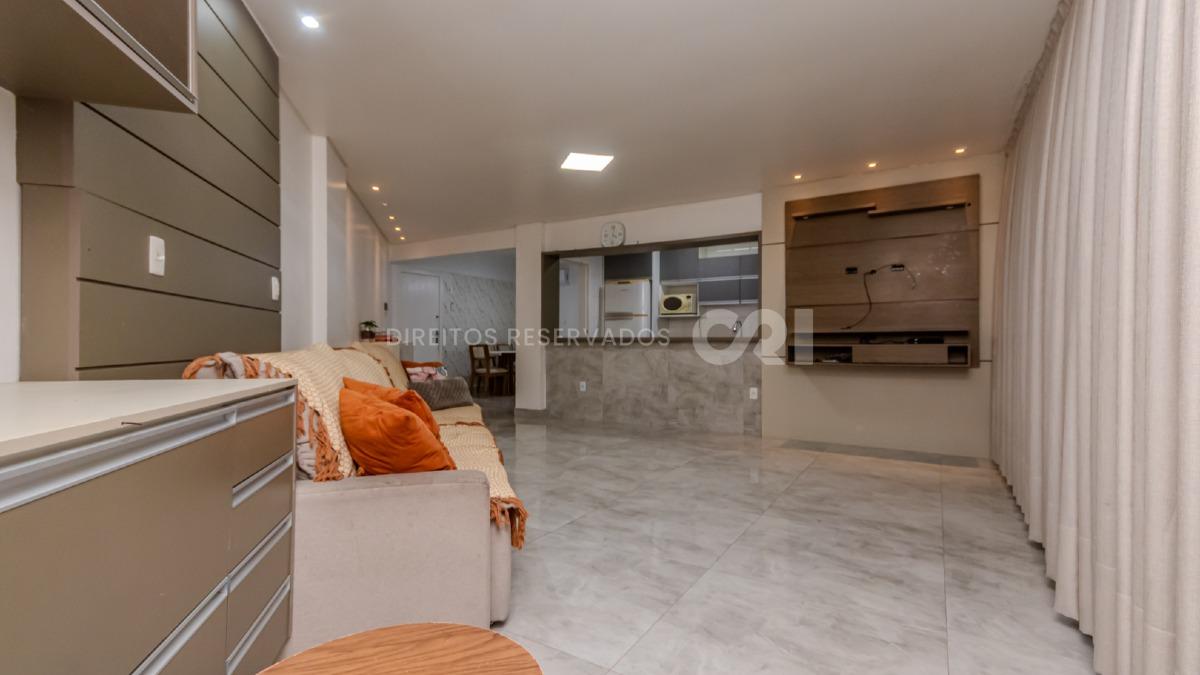  Apartamento com 3 dormitórios no Esquina Central no Centro de Balneário Camboriú