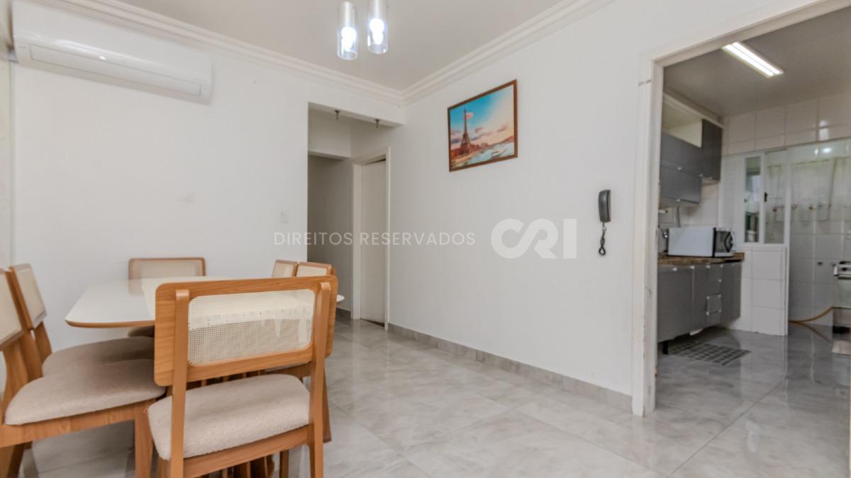  Apartamento com 3 dormitórios no Esquina Central no Centro de Balneário Camboriú