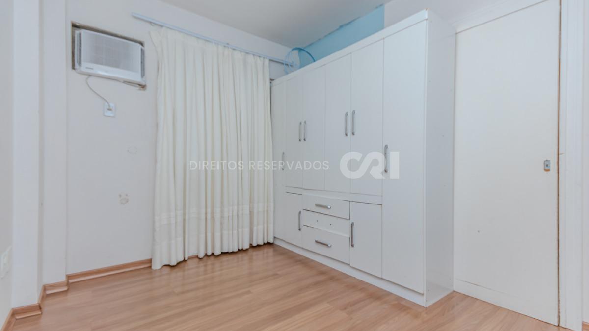  Apartamento com 3 dormitórios no Esquina Central no Centro de Balneário Camboriú