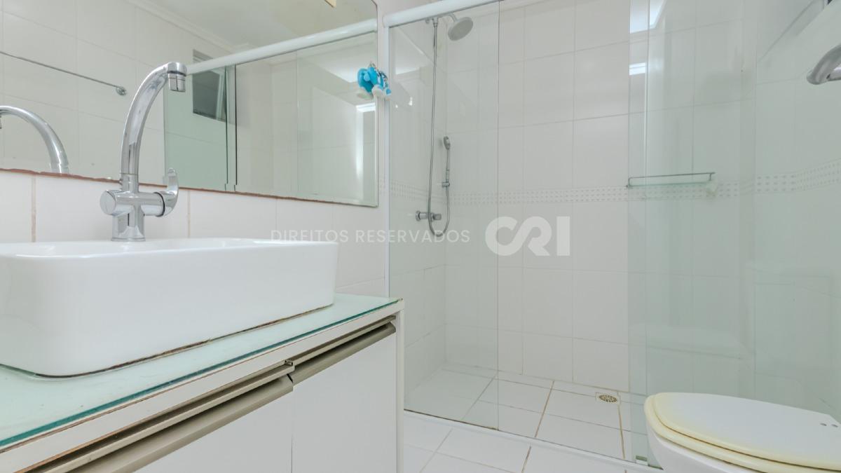  Apartamento com 3 dormitórios no Esquina Central no Centro de Balneário Camboriú