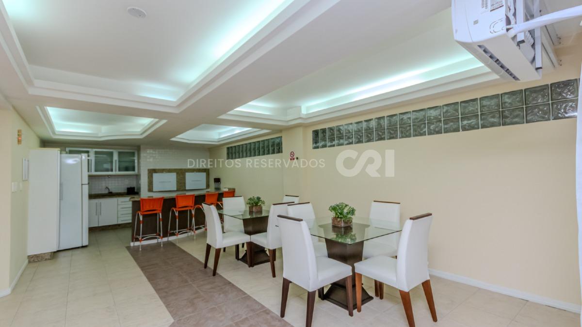  Apartamento com 3 dormitórios no Esquina Central no Centro de Balneário Camboriú