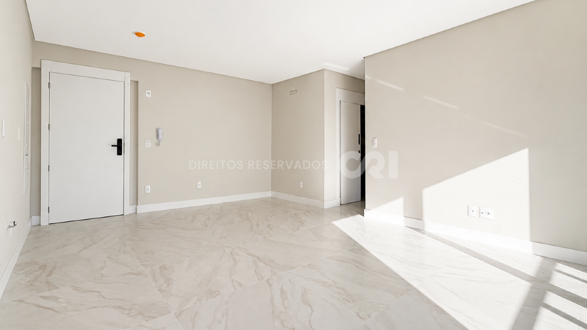 Apartamento com 2 dormitórios com sacada no Sky Brava na Praia Brava em Itajaí