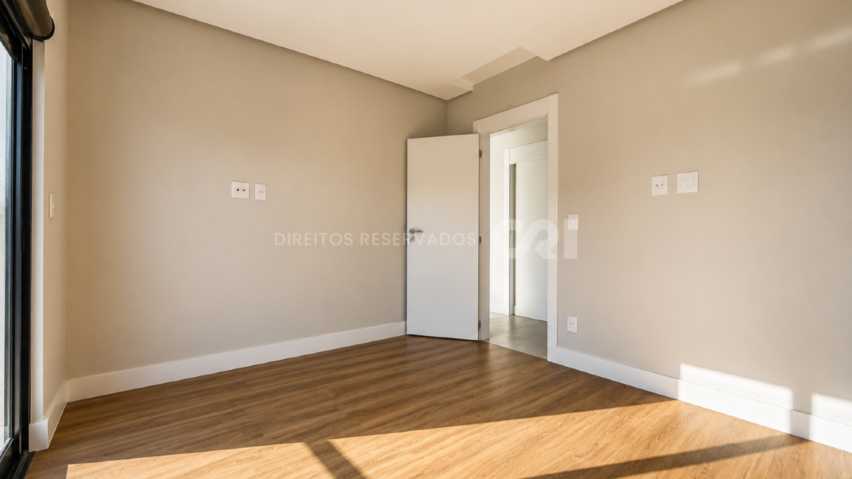 Apartamento com 2 dormitórios com sacada no Sky Brava na Praia Brava em Itajaí