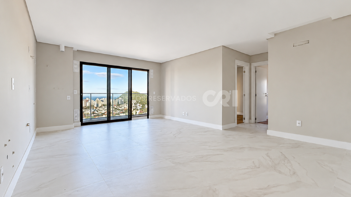 Apartamento com 3 Suítes no Sky Brava com Vista Mar na Praia Brava em Itajaí