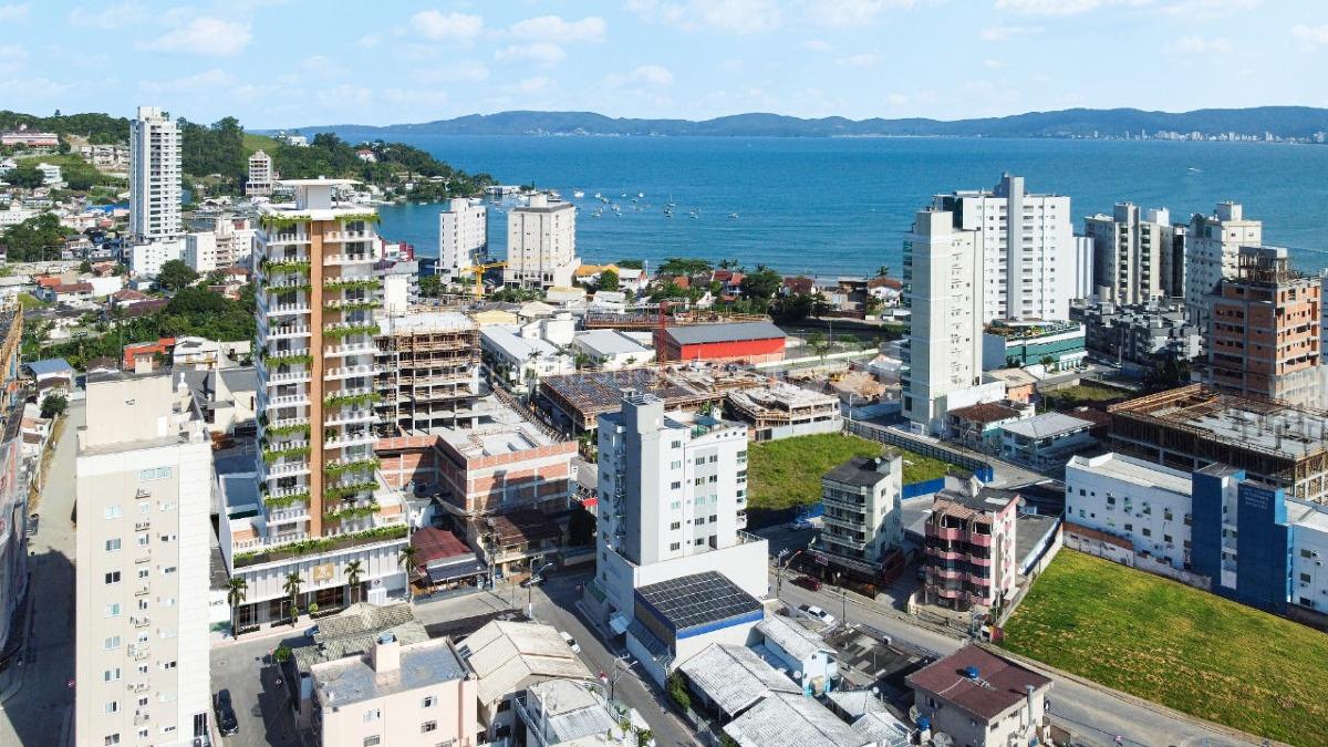 Apartamento com 3 Suítes no Torre di Firenze no Centro de Itapema