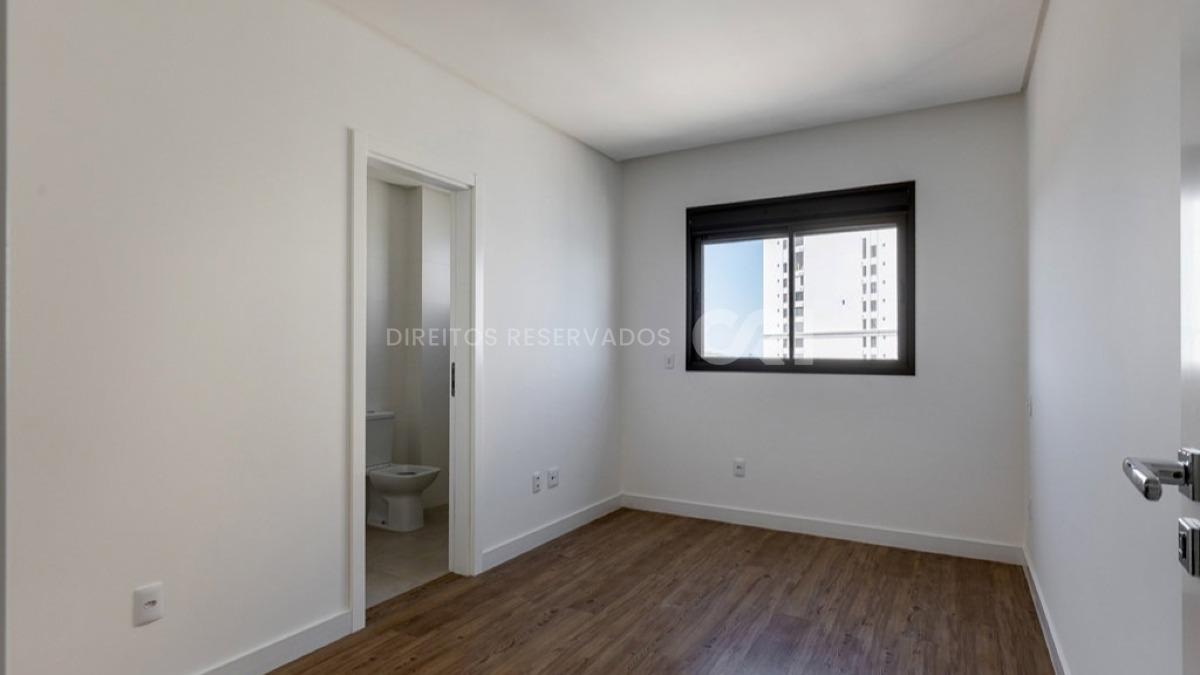 Apartamento com 2 Suítes no Boulevard Royal no Centro de Itapema