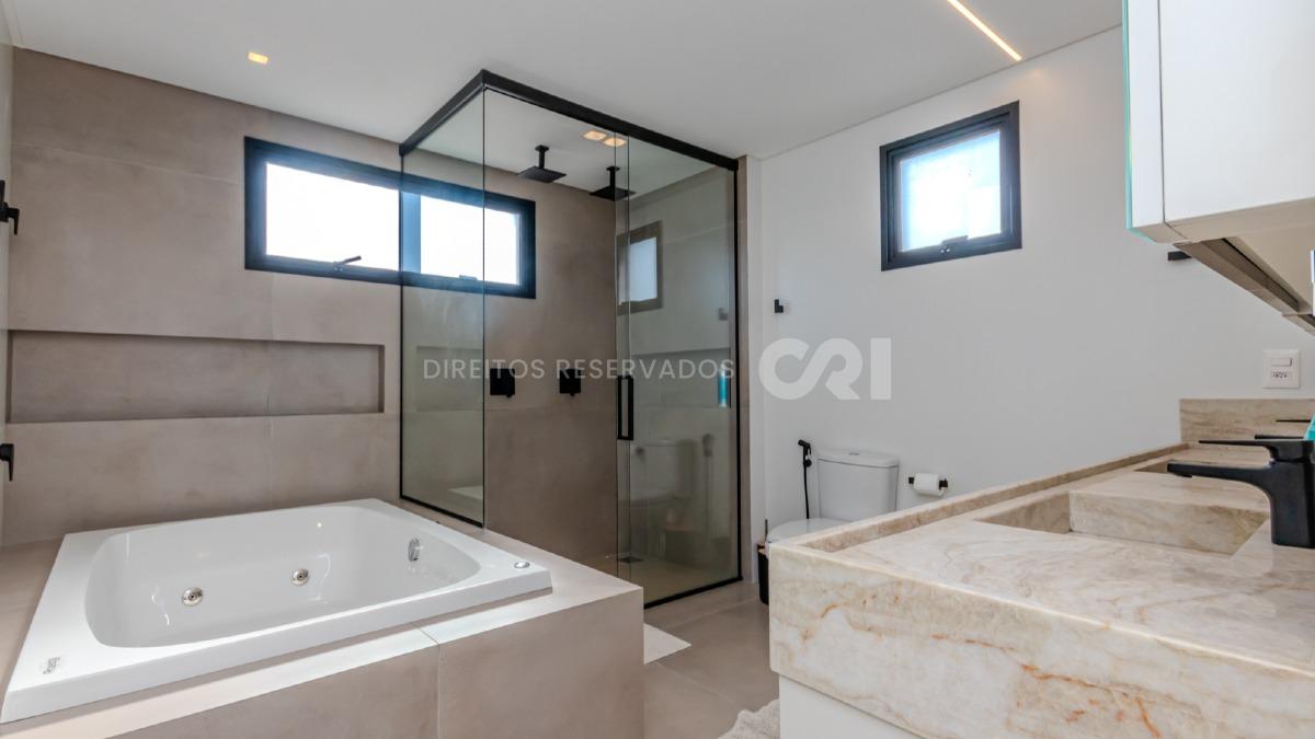 Cobertura com 4 Suítes no Edifício Sun Beach Residence no Centro em Balneário Camboriú