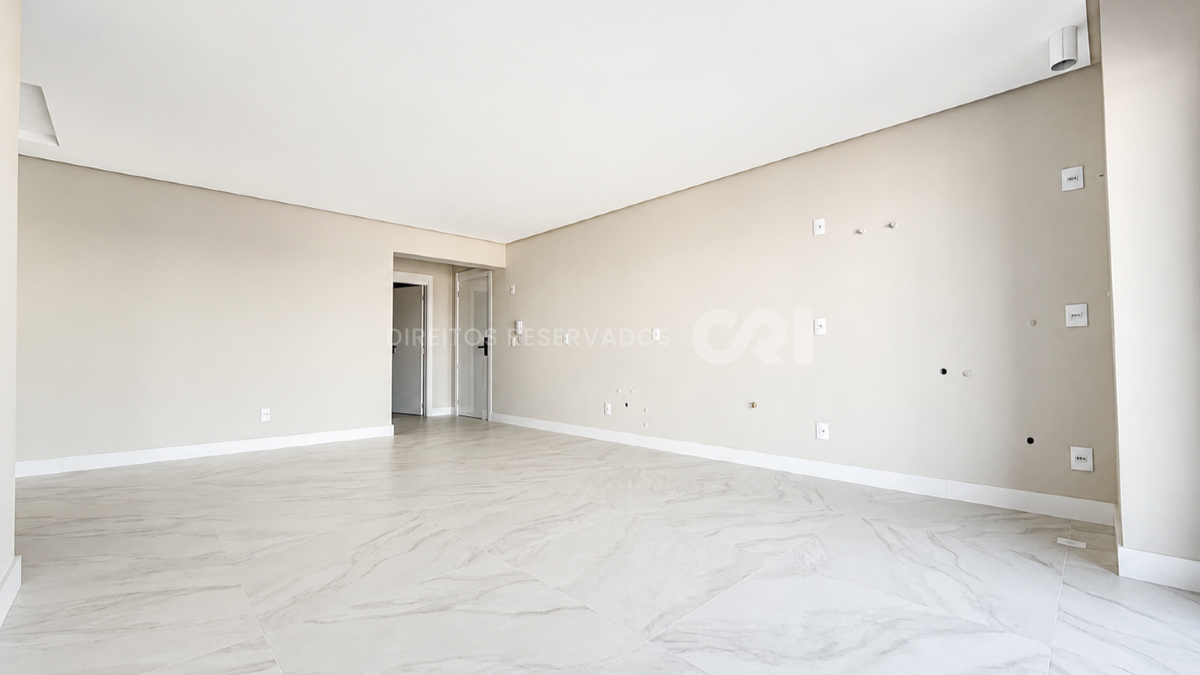 Apartamento vista para o Mar com 3 Suítes no Sky Brava na Praia Brava em Itajaí