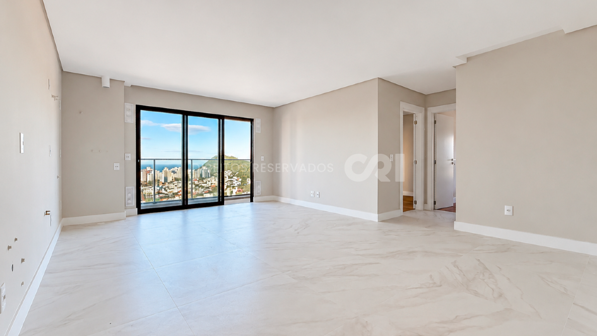 Apartamento vista para o Mar com 3 Suítes no Sky Brava na Praia Brava em Itajaí
