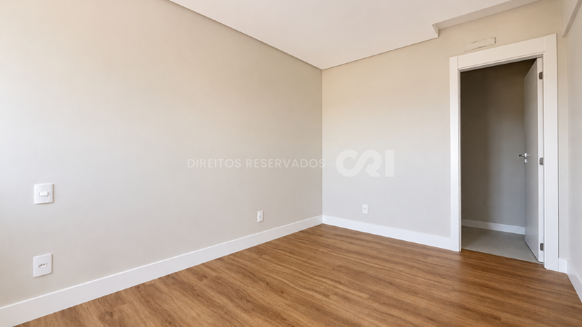 Apartamento vista para o Mar com 3 Suítes no Sky Brava na Praia Brava em Itajaí