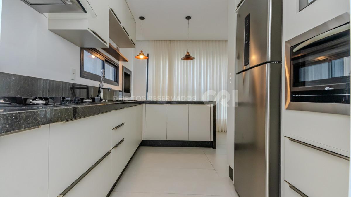 Apartamento Mobiliado com 3 Suítes no Edifício Tierra del Sol no Centro de Balneário Camboriú