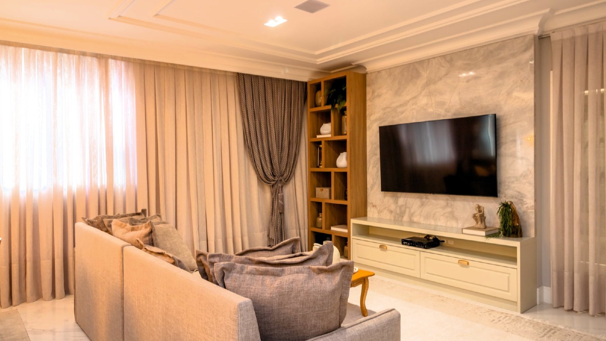 Apartamento com 4 Suítes no Paramount Tower em Meia Praia, Itapema