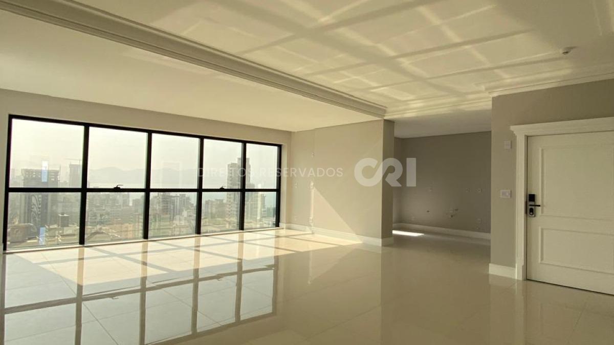 Apartamento com 4 Suítes no Paramount Tower em Meia Praia, Itapema
