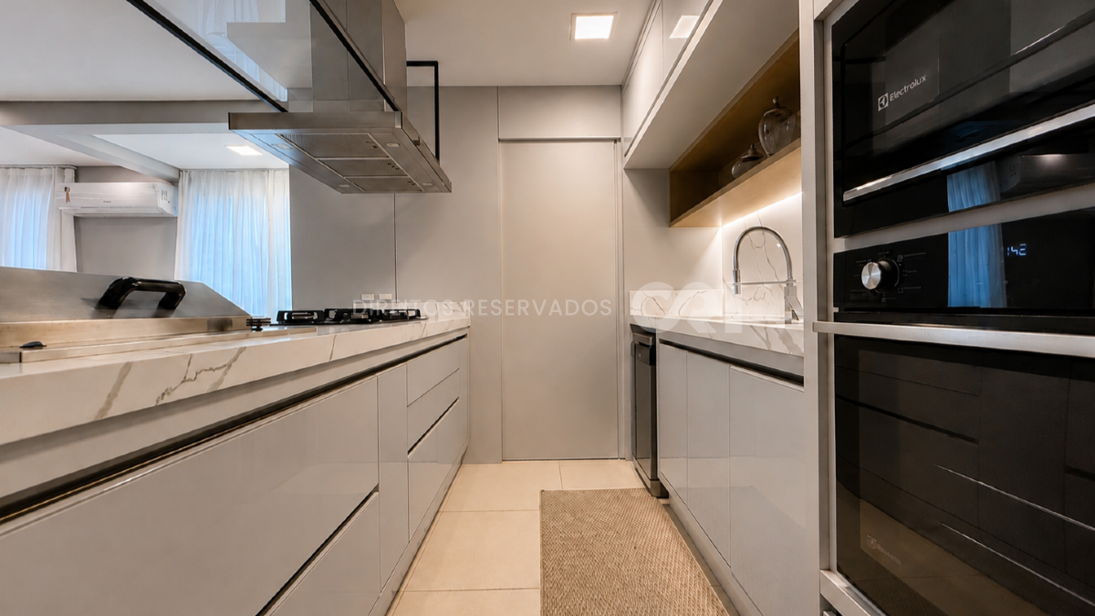 Apartamento com 3 Dormitórios no Brava View na Praia Brava em Itajaí