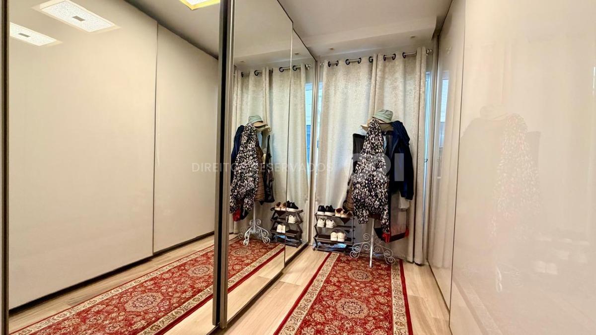 Apartamento com 3 Dormitórios no Edifício Hans Lorenz em Meia Praia, Itapema