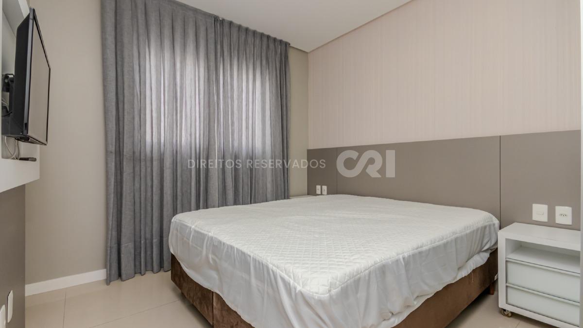Apartamento com 4 suítes no Edifício Villa Castelli no Centro de Balneário Camboriú