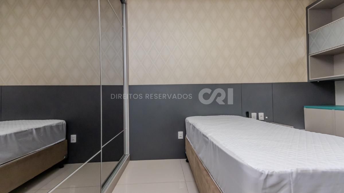 Apartamento com 4 suítes no Edifício Villa Castelli no Centro de Balneário Camboriú